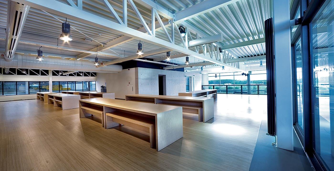 PonCat_canteen