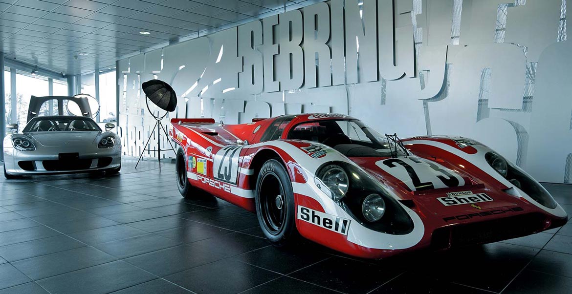 Porsche_Showroom_W3